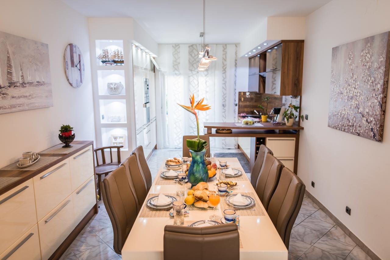 Lct Blue Lions Apartments 포드스트라나 객실 사진